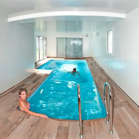 Appartement Vue Mer Avec Piscine Interieure Larmor-Plage Exterior photo